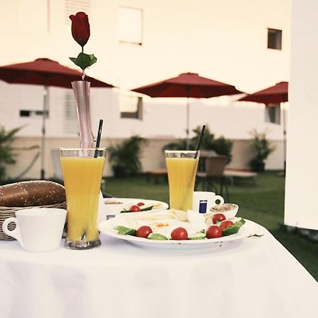 Lenis Hotel Тель-Авив Экстерьер фото